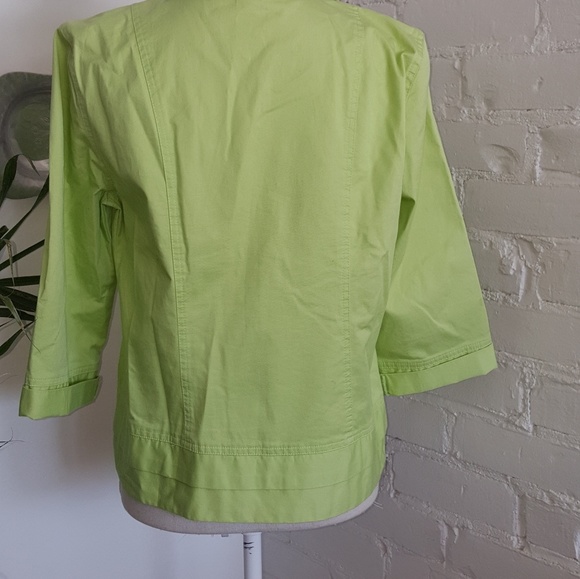 Spring lime jacket sz S  layered bottom detail - Picture 3 of 5